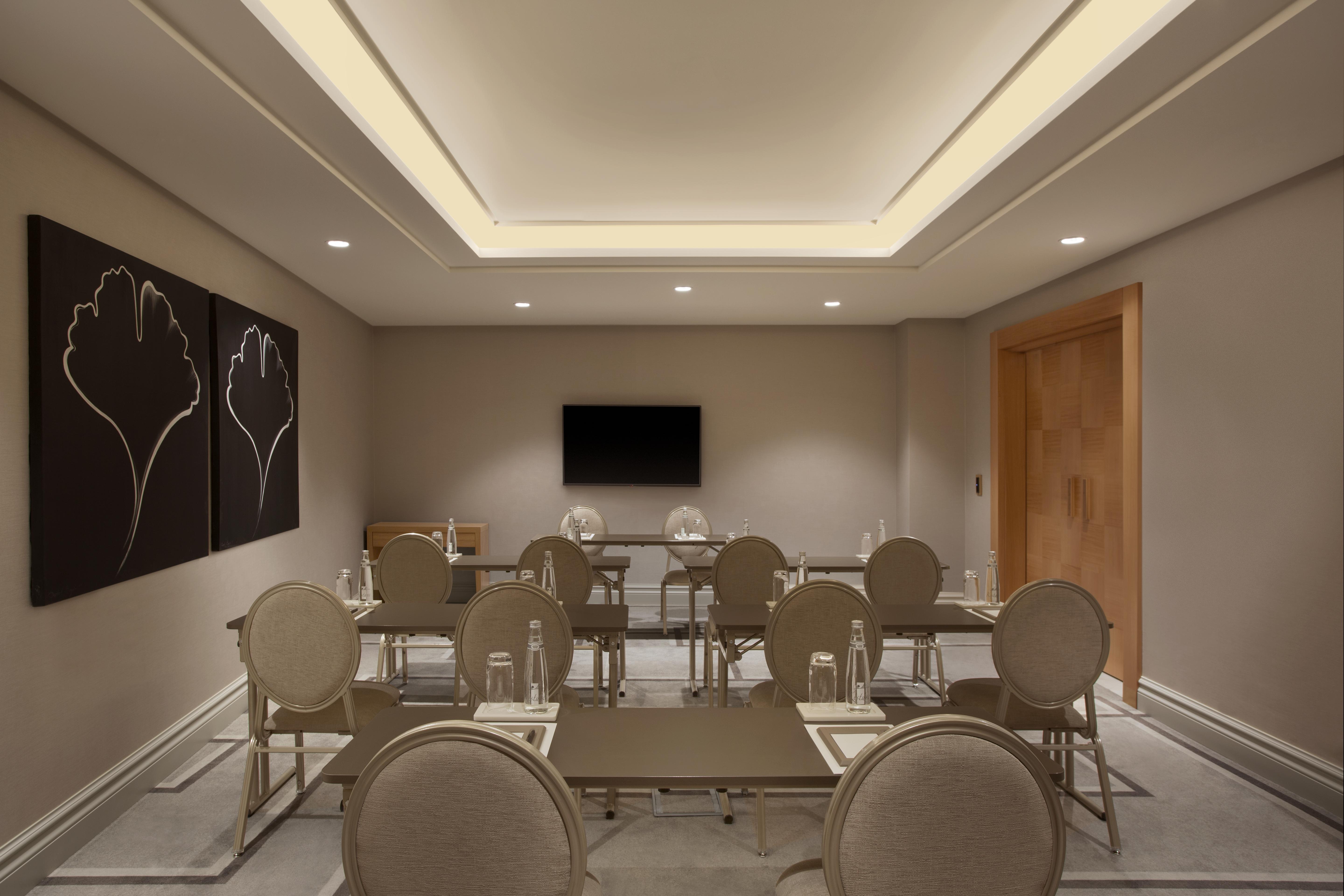 라조니 호텔 이스탄불 외부 사진 A 3D rendering of a meeting room