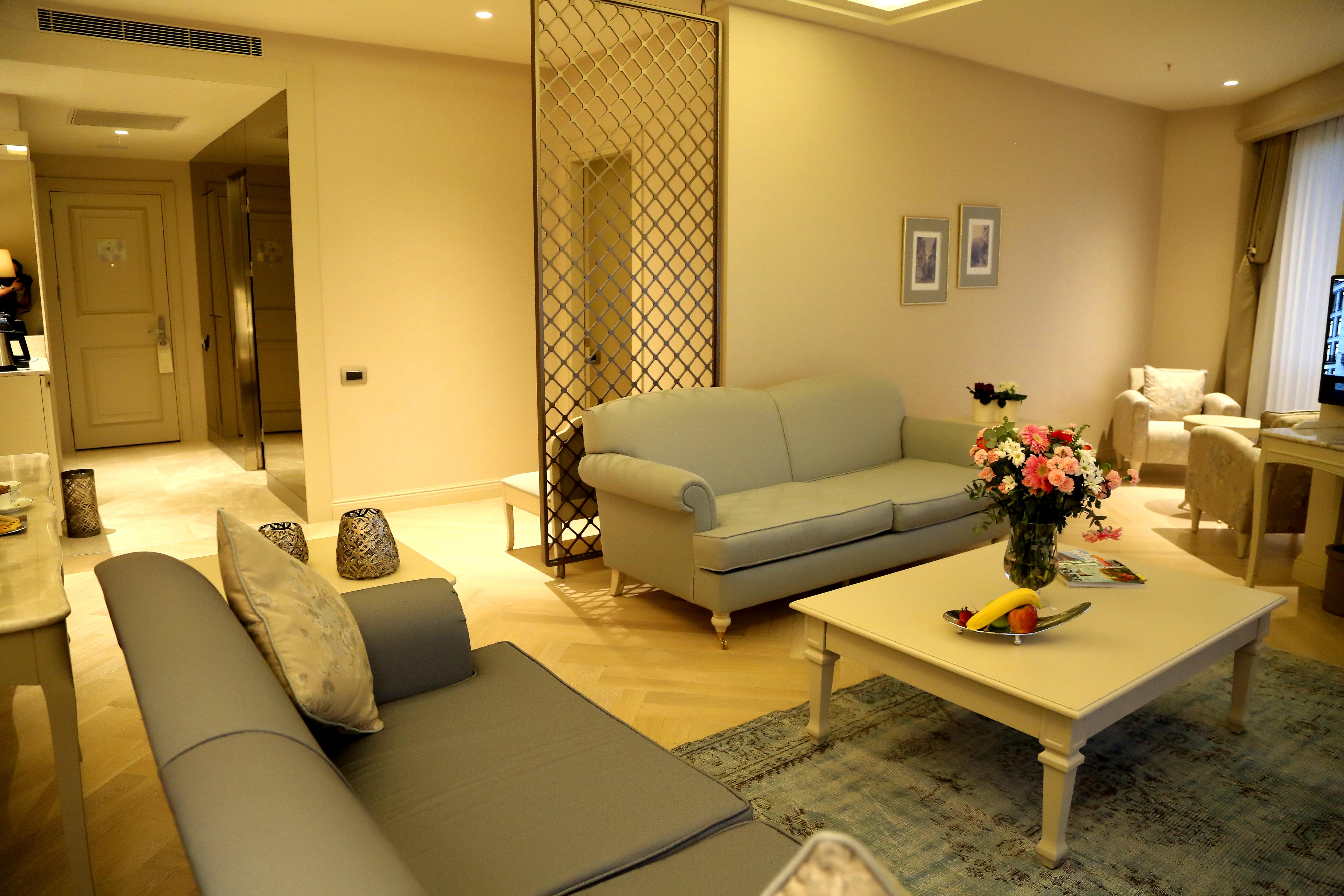 라조니 호텔 이스탄불 외부 사진 A suite at the hotel
